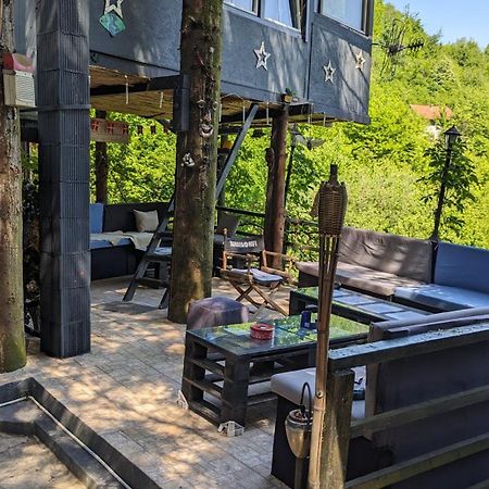 Tree House Apartman Visoko Kültér fotó