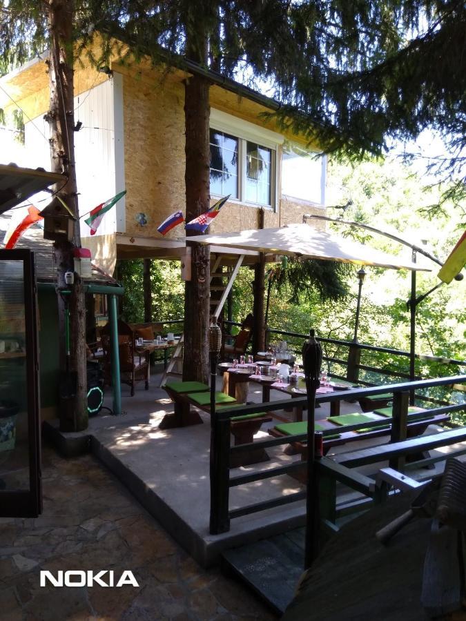 Tree House Apartman Visoko Kültér fotó