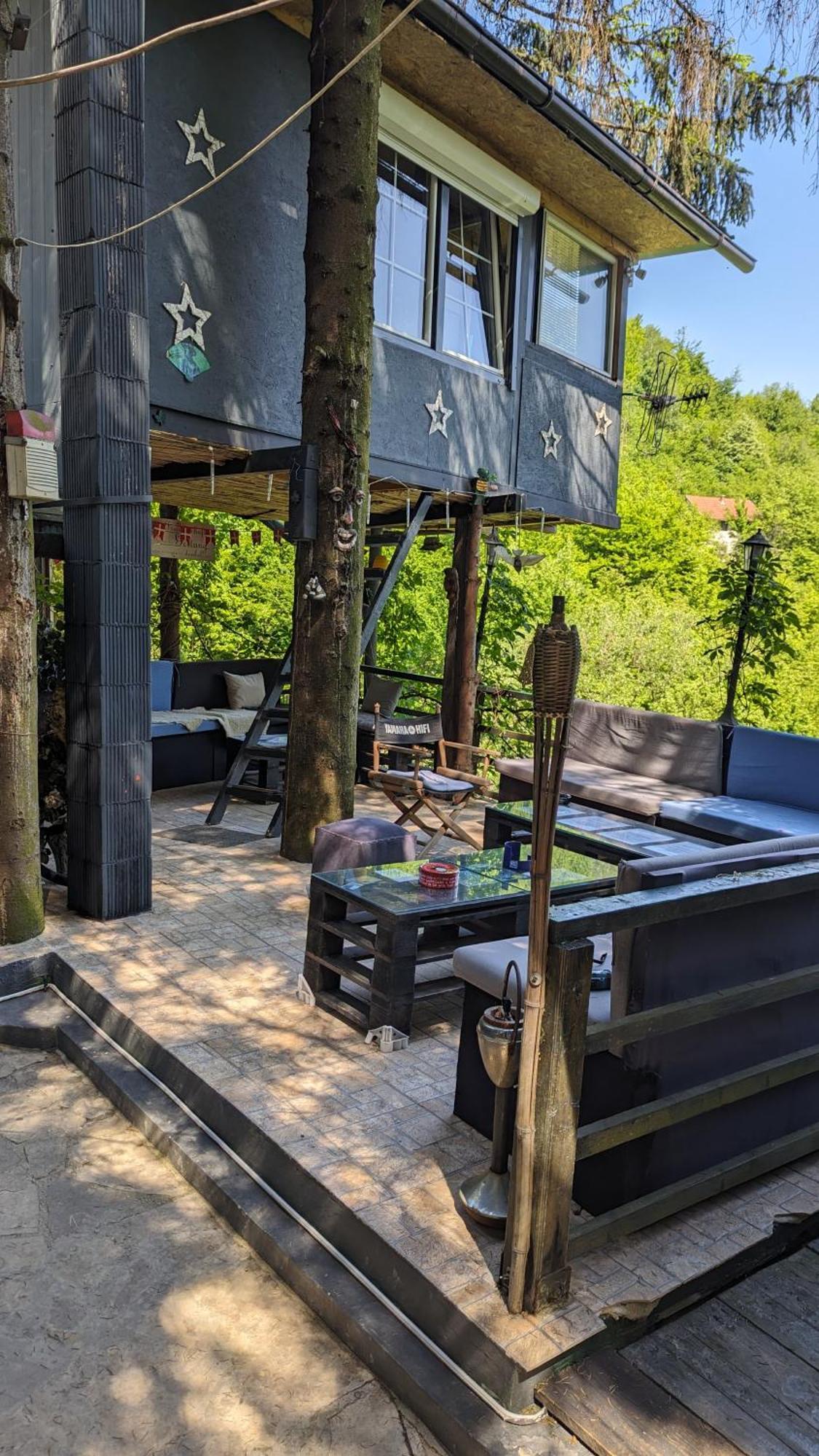 Tree House Apartman Visoko Kültér fotó